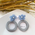 フラワー×ウッドの2wayピアス【ブルー】