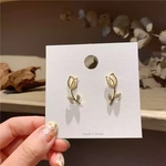バラ　ピアス　ゴールド　韓国