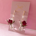 本物の薔薇一輪のイヤリング/ピアス