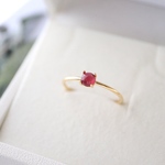 宝石質 ルビー 4mm 華奢リング ～ 7月の誕生石 ～
