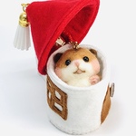 ハムちゃんのキーホルダー（ゴールデンハムスター）とお家