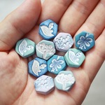【ご予約済】: : : 陶土の草花耳かざり : : : 405（ピアス／イヤリング）