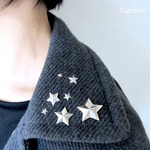 あんとん様専用　 ブルートパーズを留めた1番大きい星のピンブローチ＆ペリドットを留めた2番目に大きい星のピンブローチ