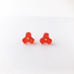 レトロなピアス　レッド