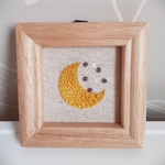 刺繍フレーム🌙月 ムーン 壁飾り インテリア雑貨 ハンドメイド