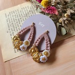 fake rattan × button  ﾎﾞﾀﾝﾋﾟｱｽ  ﾎﾞﾀﾝ ｲﾔﾘﾝｸﾞ ボタン ぼたん ラタン
