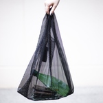 再入荷★トートバック　エコバッグ　黒　ブラック　シンプル　メッシュ　折り畳み　アウトドア　マルシェバッグ