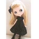 【受注製作】ドール服 ブライスアウトフィット ブラックコットンリネンワンピース（フラワーモチーフ）