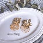 ♪今日も元気に輝いて♪ゴールドフラワーピアス