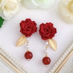 ばらと天然石のピアス  ＊つまみ細工＊