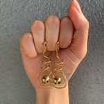 ぐるぐるゴールドピアス