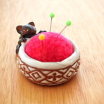 猫ピンクッション　クロ