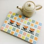 タイルプレート(鍋敷)(大判横)：～パステル・チューリップ柄～