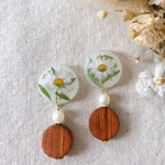 flower×wood（light brown）【ピアス／イヤリング】