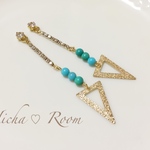 貼るピアス♡ターコイズブルーとスクエア