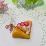 苺クレープ☆片耳イヤリング