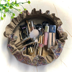 【NEW‼️】巾着（大サイズ）　リバティ生地　化粧ポーチ　トレイポーチ　まん丸巾着　