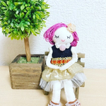 【特別価格】ポーズを変えて遊べるドールチャーム