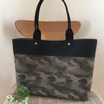 kiramina様オーダー品☆トートバッグ・L☆迷彩帆布ラミネート(カーキ)×帆布黒