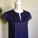 キーネックのジャージーワンピース(紺)