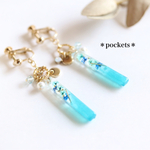 ブルーステックのお花ピアス／イヤリング
