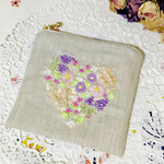 リネンハート型刺繍ポーチ（優しいブーケ💐）＊送料無料＊