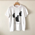 『早起きは三文の徳』しろくろ猫の半袖Tシャツ