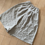 リネン　タックのワイドパンツ　生成り