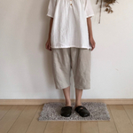 ゆったり ぼったりとしたパンツ リネン　生成り