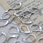 増量中(10ペア→14ペア)真鍮製　シルバー　フレンチフックピアス