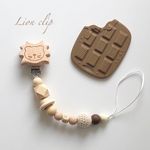 Lionclipのイニシャル入りおしゃぶりホルダー＊歯固めホルダー＊シリコンチョコ歯固め別売り