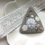刺繍✴︎リボン刺繍✴︎三角ヘアピン✴︎pearl flower