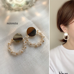 ✴︎NEW!✴︎小さなお花フープとゴールドプレートピアス