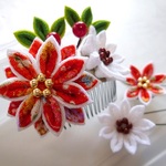 紅白万両 剣花のコーム＆Uピン髪飾りセット（つまみ細工）