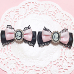 ピンク×黒カメオリボン♡ 量産型　ヘアアクセサリー　クロス　ヘアクリップ　参戦服　　ゆめかわいい　病みかわいい　ゴスロリ　ロリータ　闇　メンヘラ　ブラック　地雷系　ブラック　推しカラー　ヘアメイク