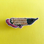 〔再販〕アロワナの刺繍ブローチ
