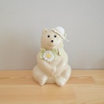 【シンプルデザイン】しろくま貯金箱用着せ替え 白いお花の首飾りセット