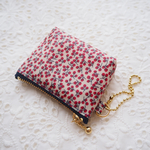LIBERTY　Nellie　ネリー　レッド　79E　ビニコの小さなマチ付きポーチ　◆　レジ袋ポーチ　小物入れに