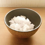 コルク風・陶器のお茶碗