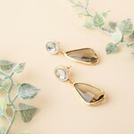 大人のカーキ×ビジュー　ピアス &イヤリング