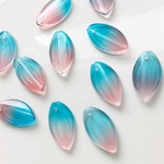 10個セット/ガラス製花びら型グラデーションビーズ・クリアカラーのグラデーションがきれい／型番16（10個）