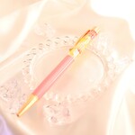 【全品訳ありなし500円セール品です】絵画風ハーバリウムボールペン　ピンク・ピンクゴールド⑤　替え芯付き