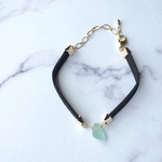 シーグラスブレスレット◇（水色・黒合成スエード）