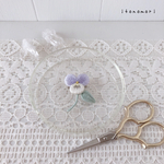 【8/13 21:00～受注販売開始】ビオラの手刺繍ブローチ 紫