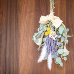 ラベンダー香るスワッグ　ユーカリ　アンモヴューム