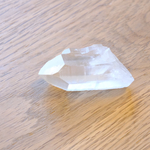 インスピレーションを高めてくれるといわれるパワーストーン。レコードキーパーを持つレア水晶🌠レムリアンシードクリスタル　ミニ🌠