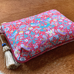 イギリス限定輸入リバティ、ウィリアム・モリス、ストロベリー・シーフのポーチ