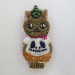 刺繍ブローチ　ハロウィンver.ねこの男の子　スカル　　