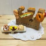 限定１★パン屋さんの木製テープカッター＆印鑑ケース★