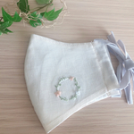 ★手刺繍★リネンのマスク＊リース柄